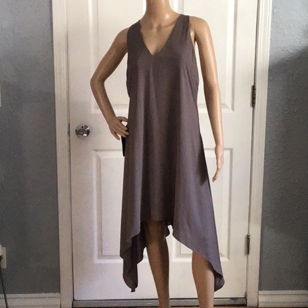 🔥🔥 50%  OFF🔥🔥.    BGBCMAXAZRIA.          Handkerchief Dress